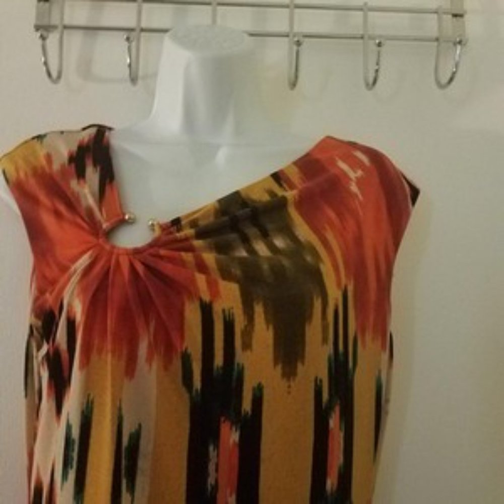 DRESS - Picture 3 of 4